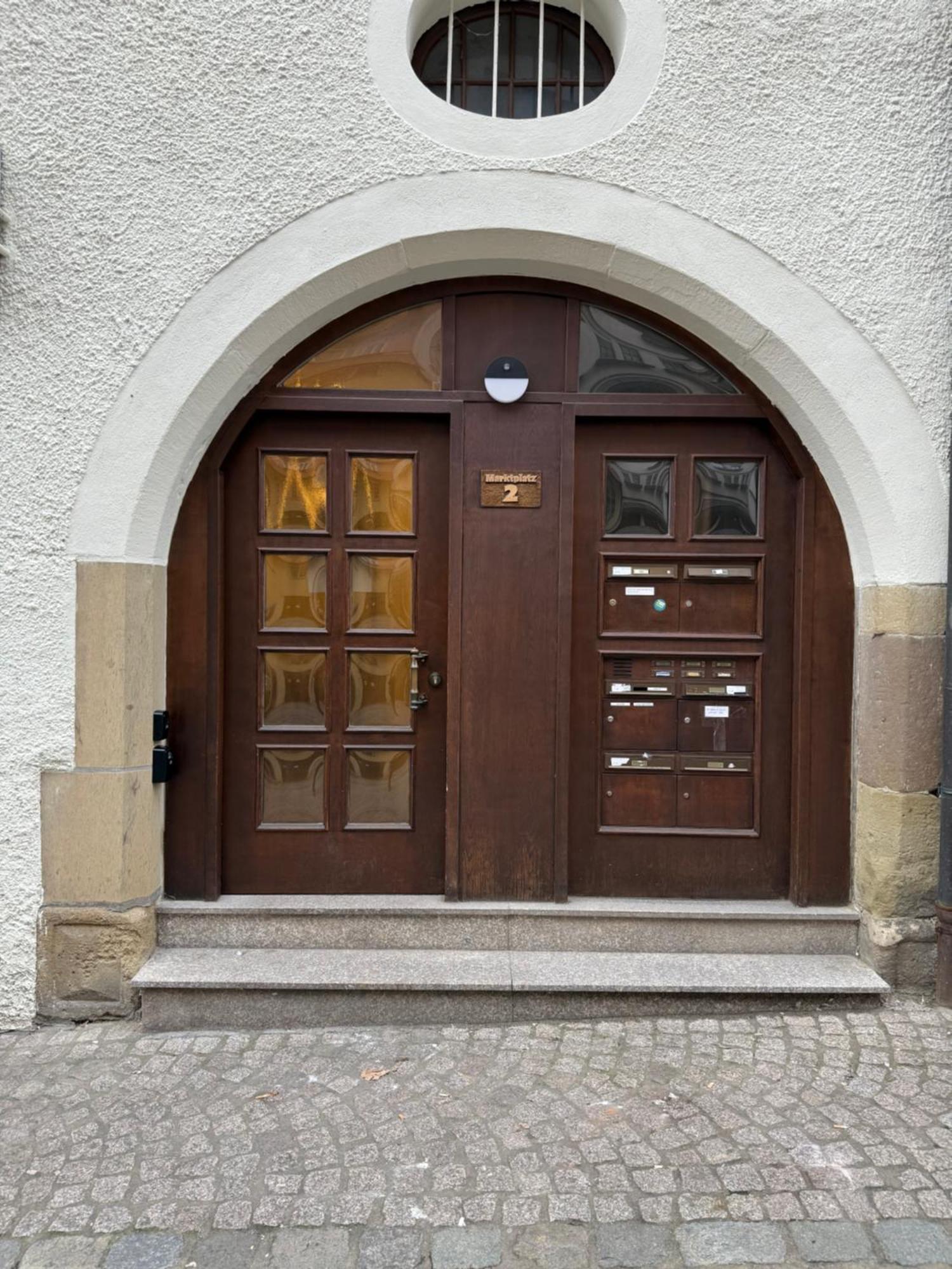 Stylisches Apartment Mit Grossem Tageslichbad Am Marktplatz レーオンベルク エクステリア 写真